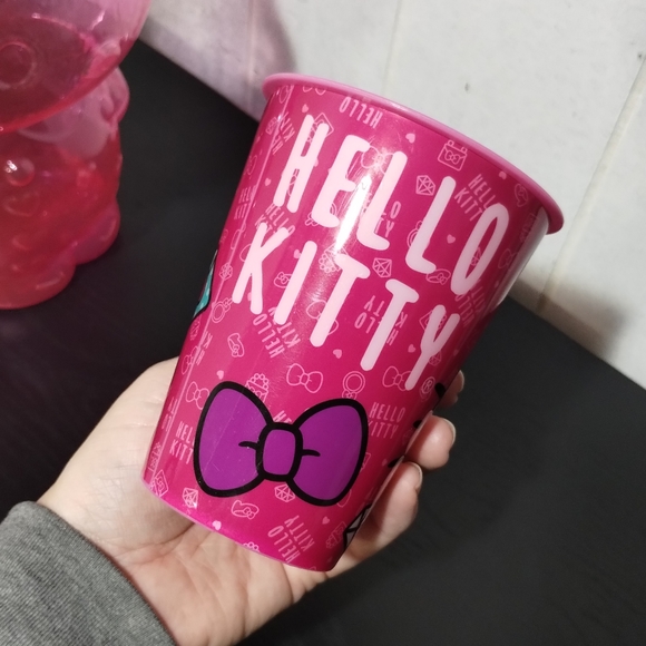 Hello Kitty CupSet - Picture 7 of 9